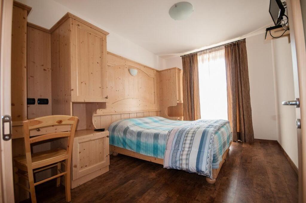 B&B Ledro Affittacamere Mezzolago Pokój zdjęcie